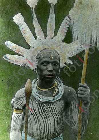 Afrikanischer Krieger | African Warrior - Foto foticon-simon-192-064.jpg | foticon.de - Bilddatenbank für Motive aus Geschichte und Kultur